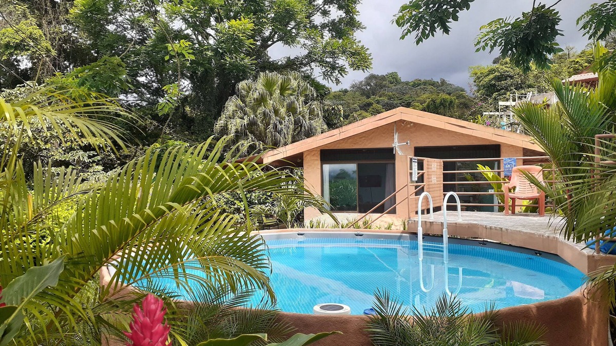 La Fortuna House | Unique Jungle Villa for 5, Fantastic Views, Jacuzzi Hot Tub & Private Pool!
