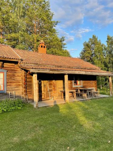 Vamhus House | Unikt 1800-tals boende i hjärtat av Dalarna