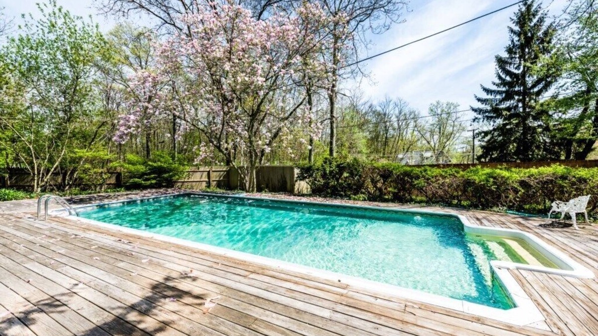 Lakeside House | UNION PIER HOME WITH PRIVATE HEATED POOL and BEACH ACCESS!