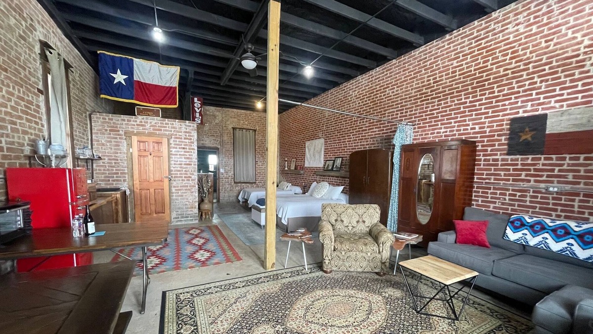 McDade House | Unique 1870's building with outdoor space to relax