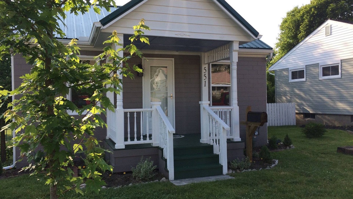 New Philadelphia House | unique 2 Bedroom house with large backyard - The “ Warehouse”