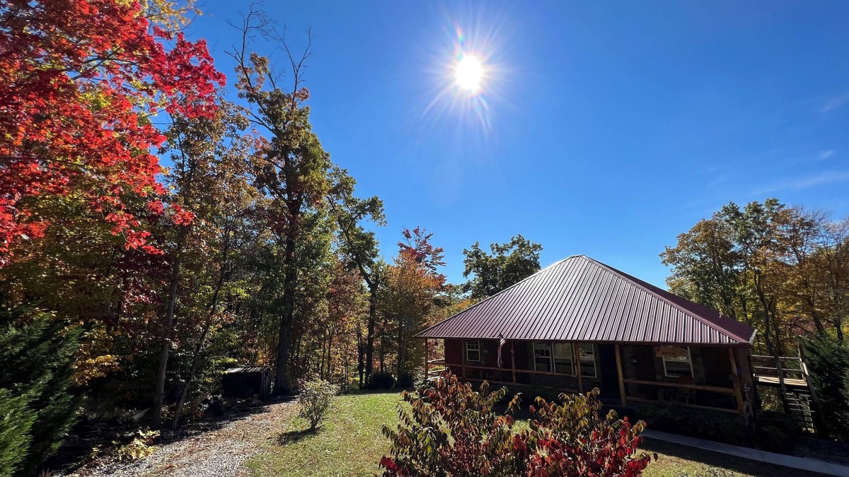 Spencer Cabin | Unique 3-Bed Cabin with fireplace and waterfall
