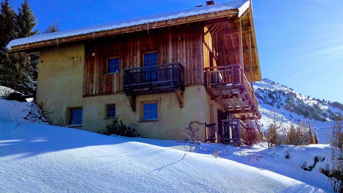 Villard-Reculas Apartment | UNIQUE 3 bedroom apartt: panorama, hot-tub, sauna, hamam - biking ski Alped’Huez