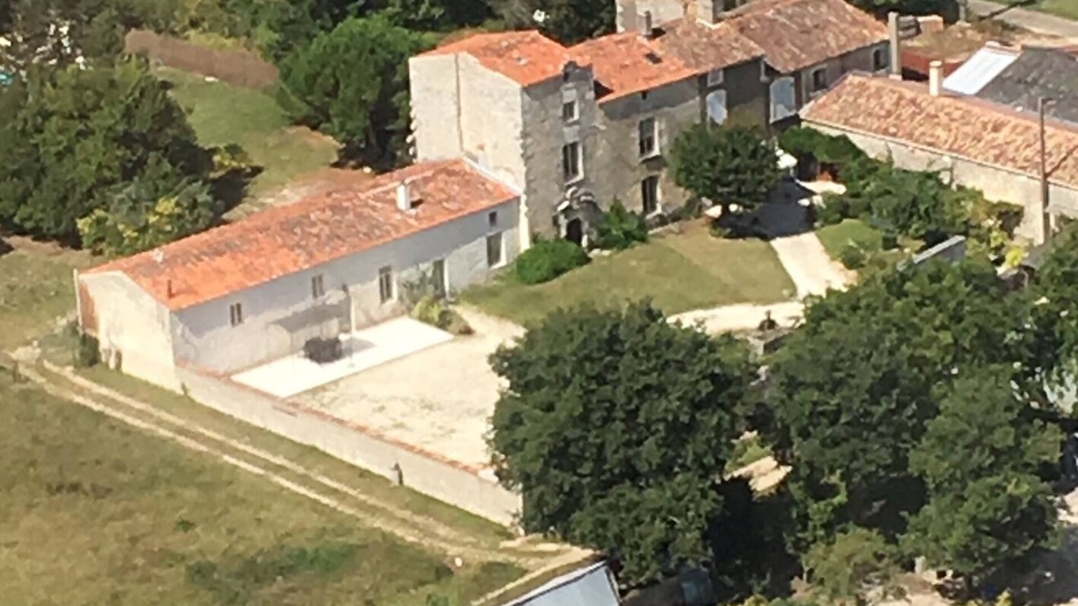 Thaims House | Unique! A seigneury of the 17th century, completely renovated, 20 minutes from the beach
