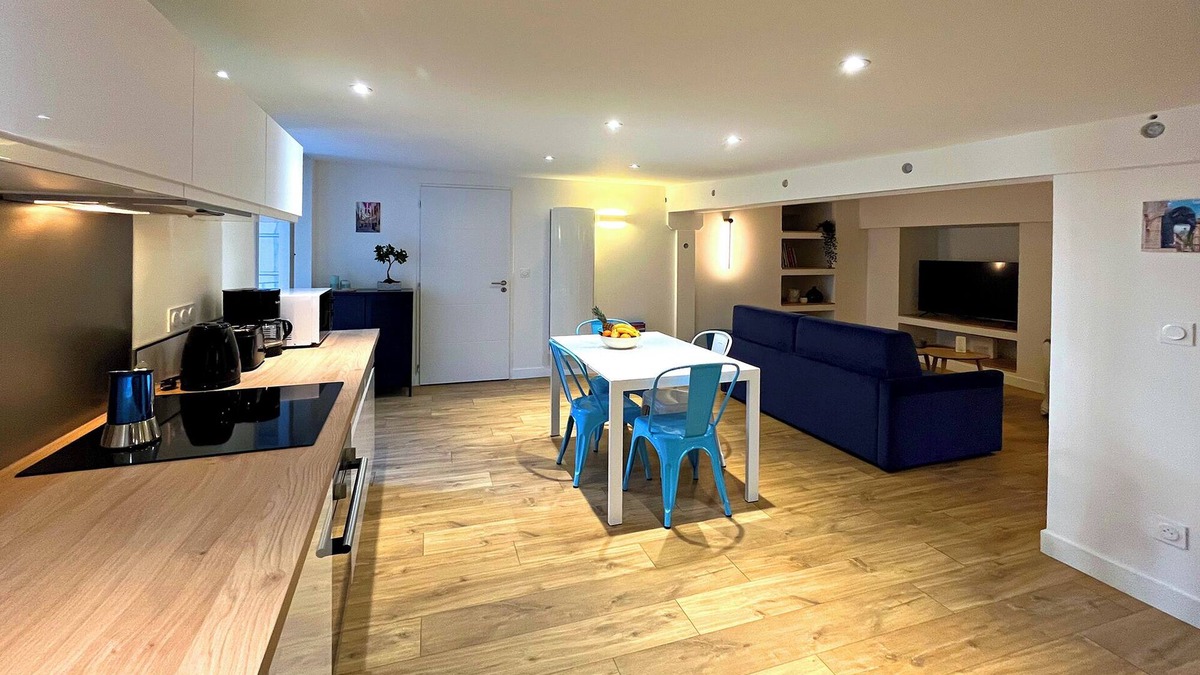 Chambery Apartment | "Unique Accommodation: Exceptional Place in the Heart of the City Center."