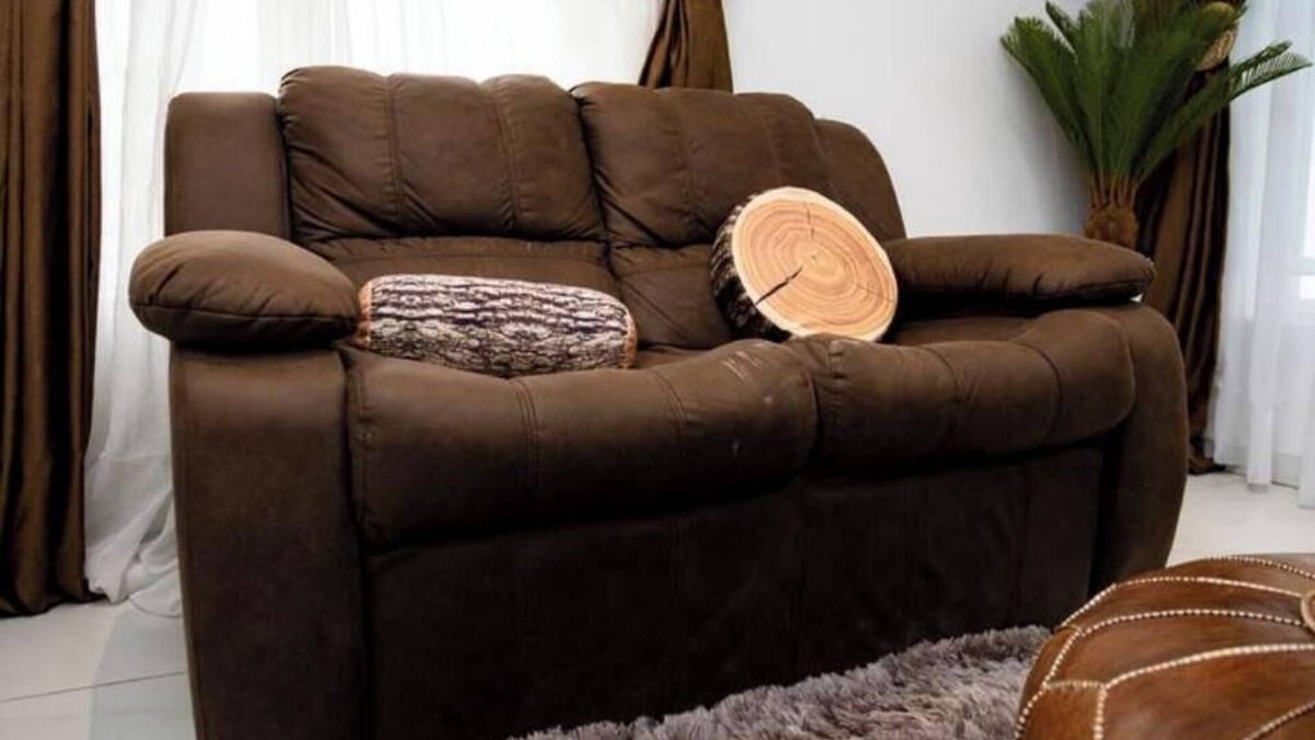 Prampram Apartment | Unique African Room in H Village, Tema 25