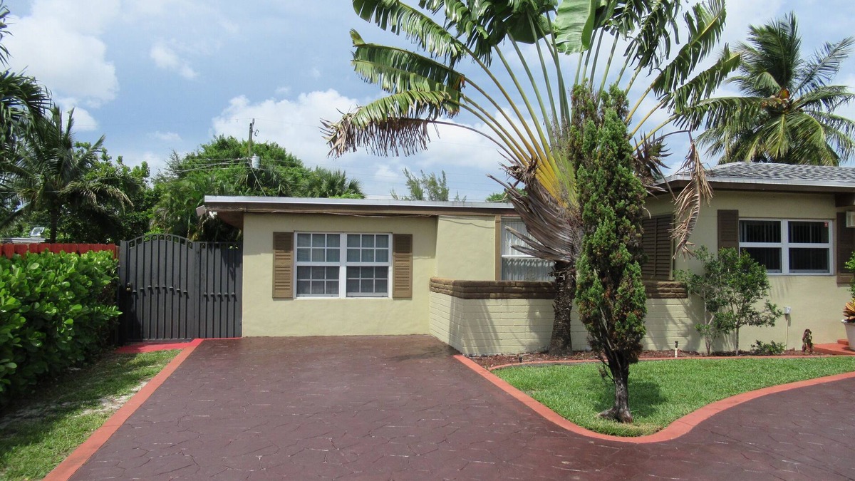 North Miami Apartment | Unique and personalized Apartment - Best geographic location in Miami.