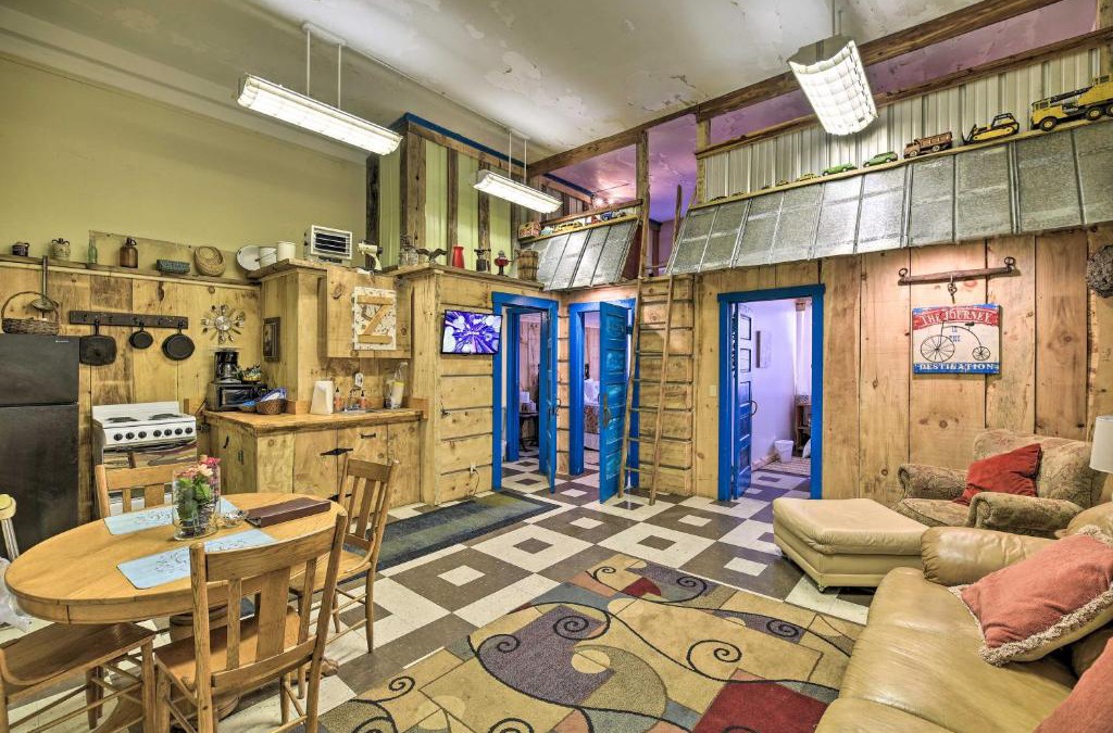 Wilcoe Apartment | Unique ATV Apartment in Remodeled Schoolhouse