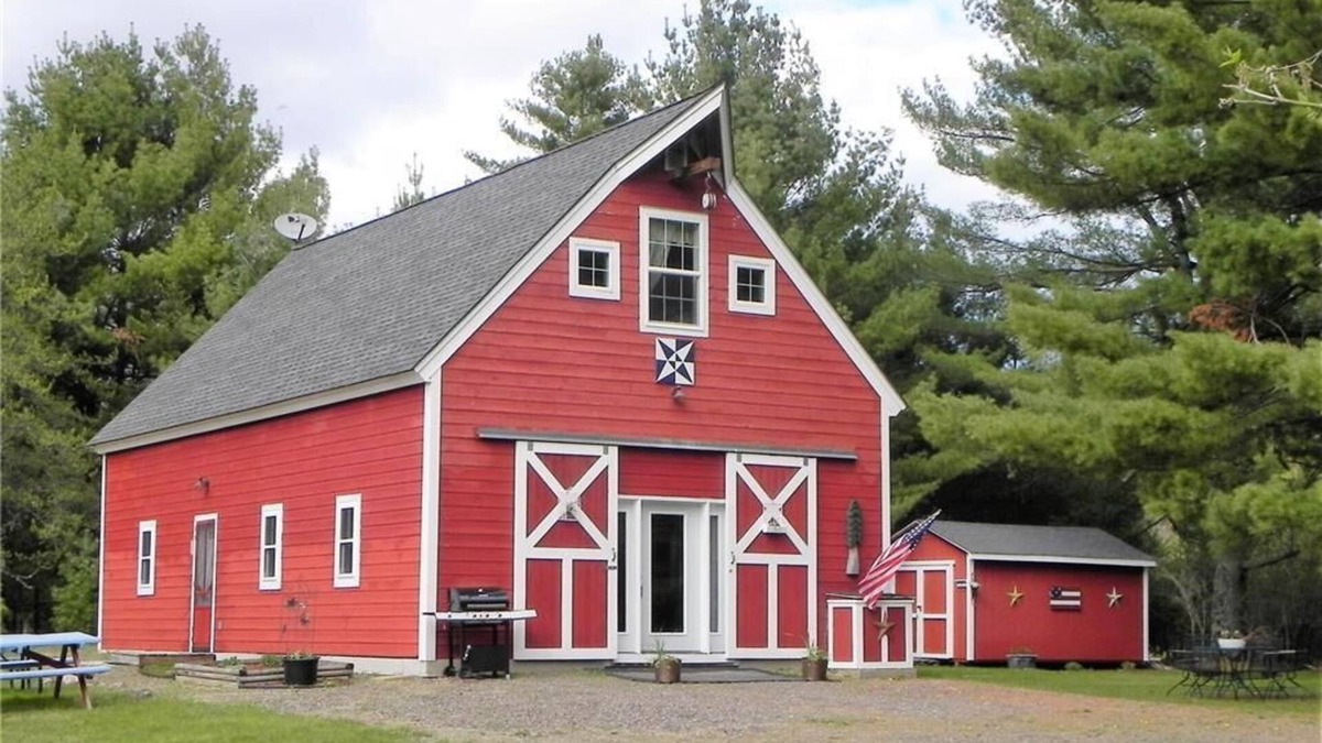 Webster Other | Unique Barndominium on Private 3 Acres Overlooking Pond