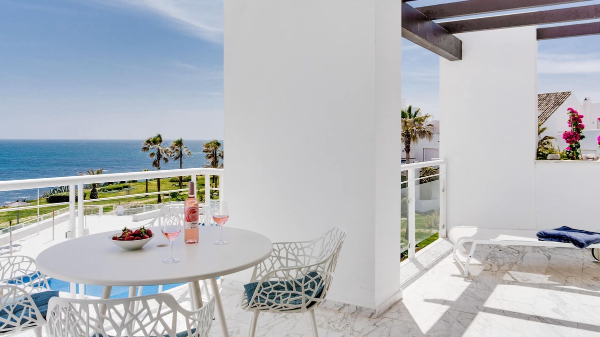 Casares del Mar Apartment | Unique Beachfront Apartment - Modern, Fantastic Sea Views & Direct Beach Access