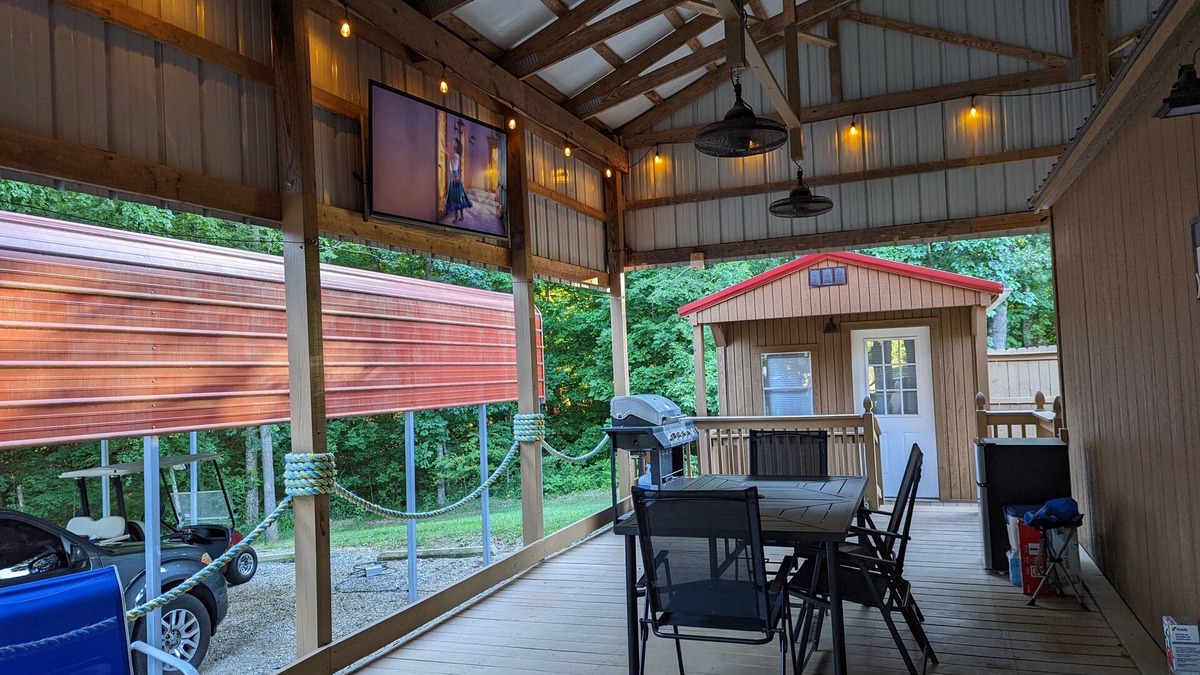 Gilbertsville Cabin | Unique, Cabin Style Cottage, Nestled in the Woods by Kentucky Lake.