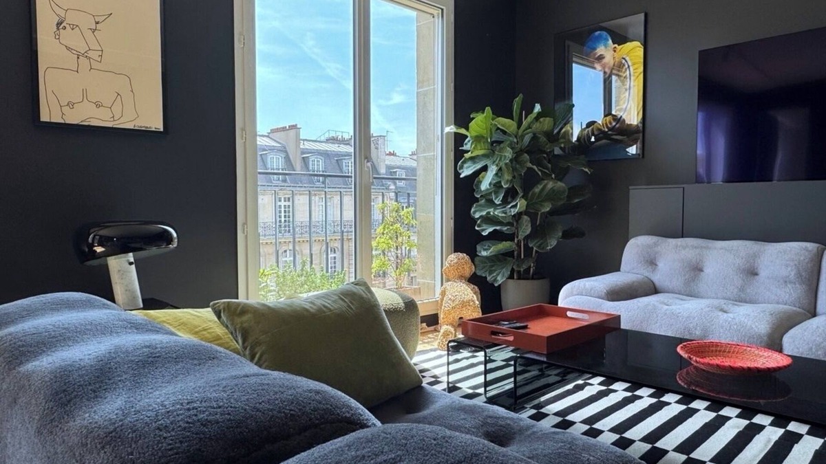 Quartier Saint-Ambroise Apartment | Unique central arty Penthouse with 2 bedrooms, airCond and terraces
