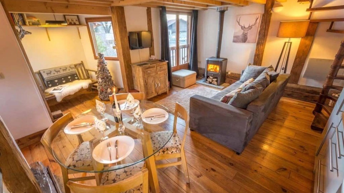 Samoens Ski Chalet | Unique character chalet in central Samoens, 2 bedrooms, sauna, log fire, terrace