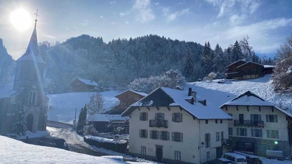 Saint-Jean-dʼAulps Ski Chalet | Unique, charming chalet with ensuite rooms, hot tub and games room