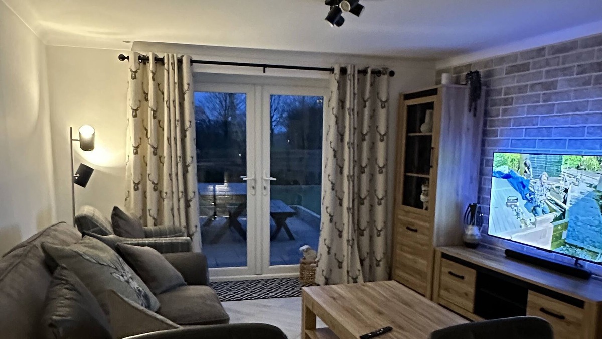 Upholland Apartment | Unique Contemporary Cottage Apartment