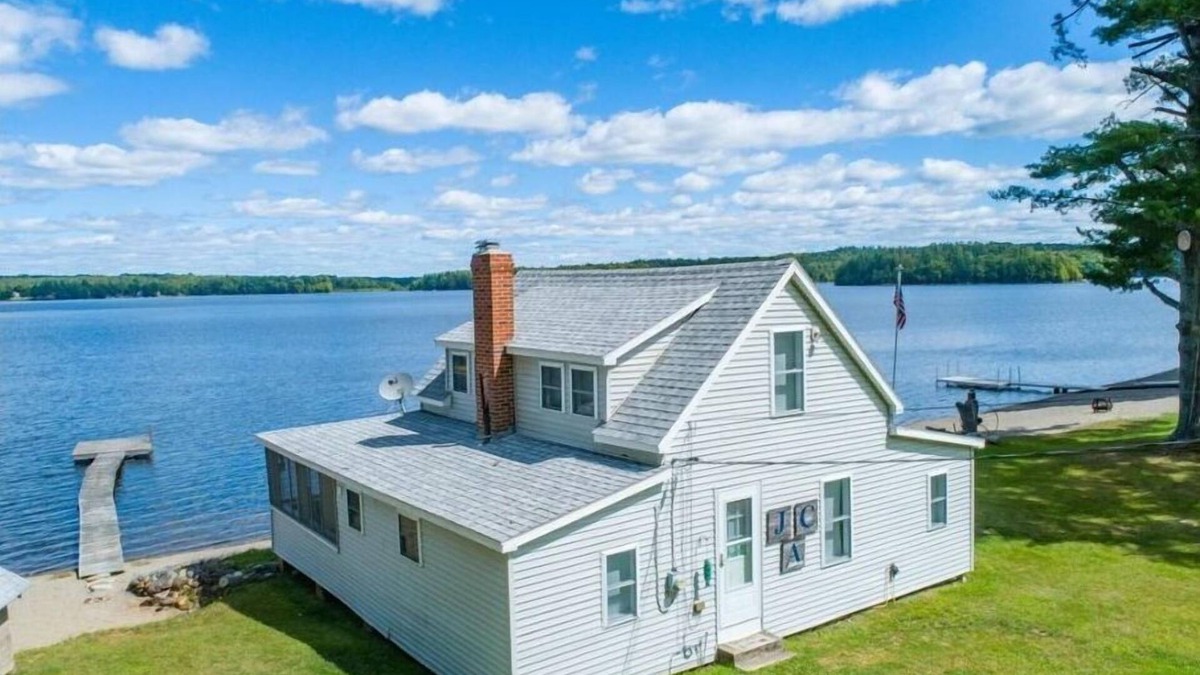 Weeks Mills Cottage | Unique Cottage