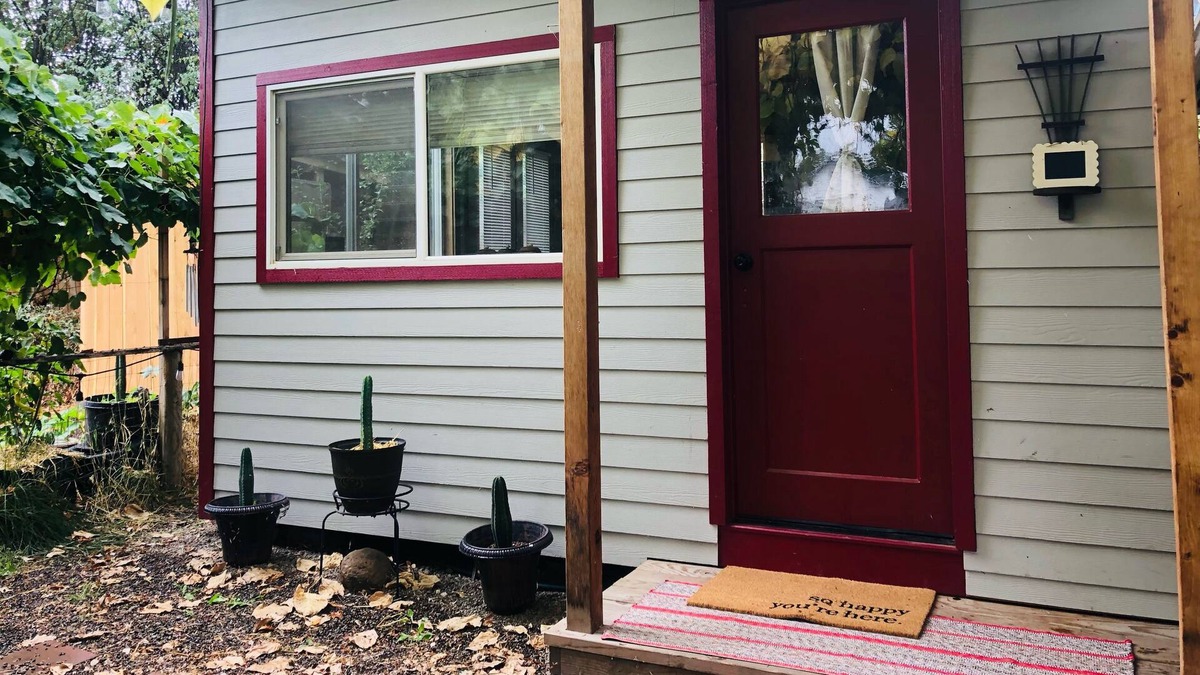 Medford Cottage | Unique Craftsman Cottage