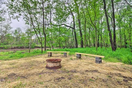 Florence House | Unique Creekside Escape - Enjoy On-Site Goats!