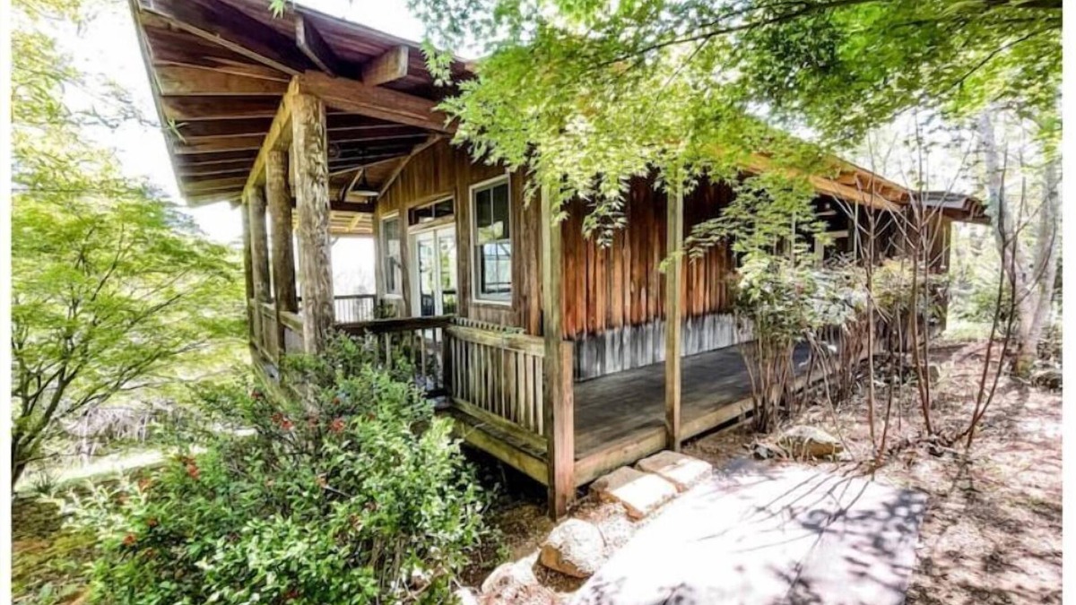 Batesville Cottage | Unique Cypress cottage, close to Charlottesville with mountain views.