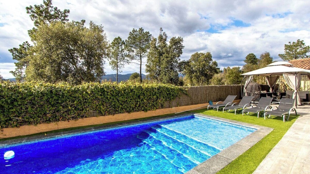 Santa Coloma de Farners Villa | Unique Costa Brava Abode w/train access to BCN