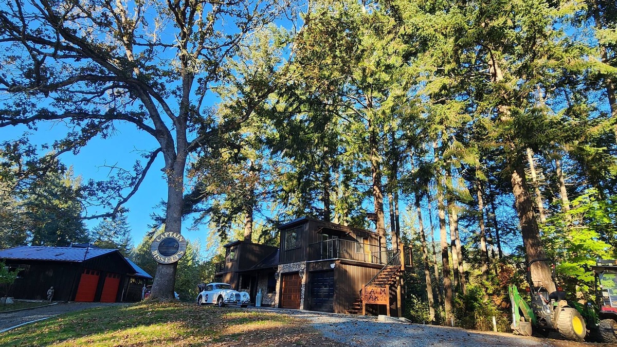 North Cowichan Bed & Breakfast | Unique experience, forest house, wild life viewing, Hot Tub/fire pit, pool tbl.