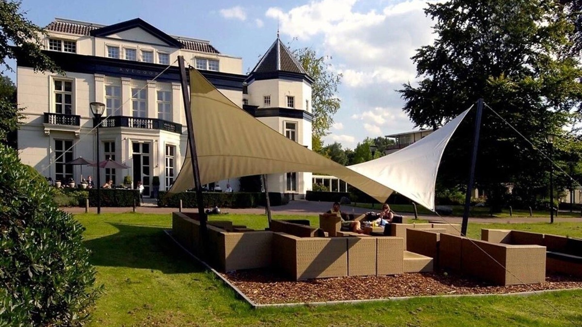 Ellecom Hotel | Unique Experience: Stay in a Royal Building Near Museums | Indoor Swimming Pool