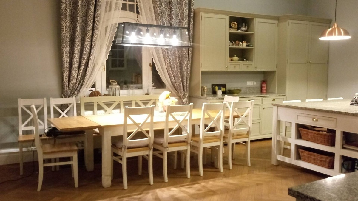 Jelenia Gora Apartment | Unique family-friendly 175m2 apartment with garden