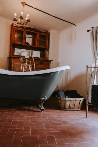 Tourtour House | Unique historical home, middle of the village, bath & patio