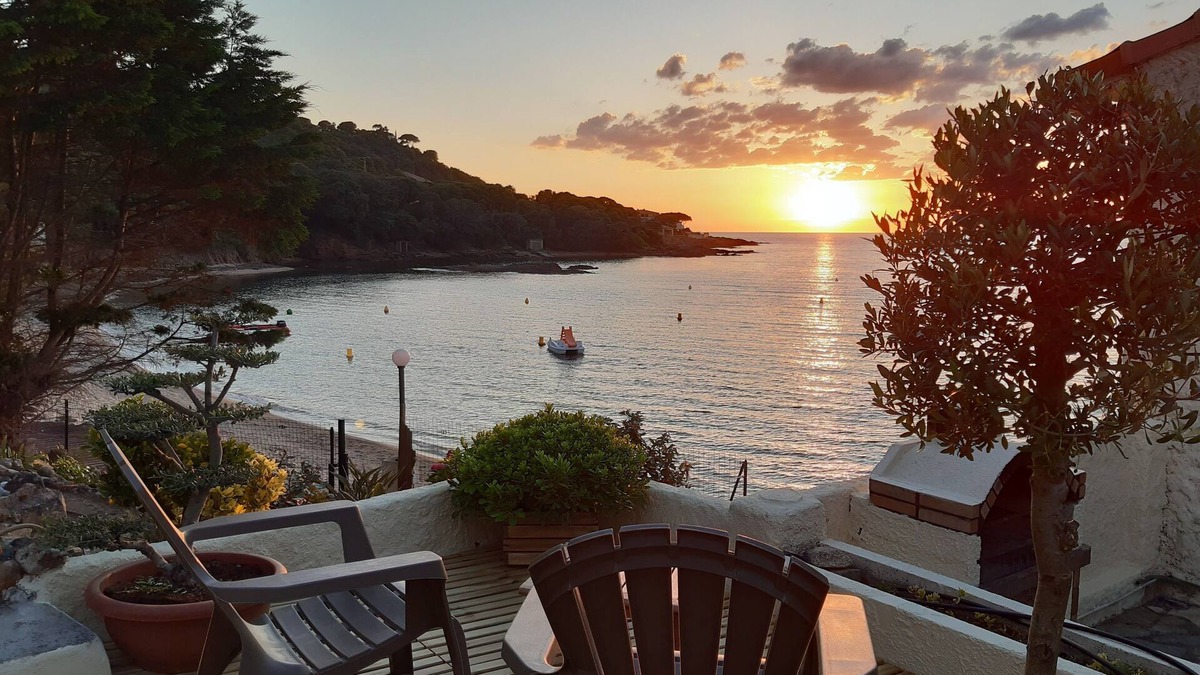 Calcatoggio House | Unique house directly on the water's edge, near Ajaccio and Sagone