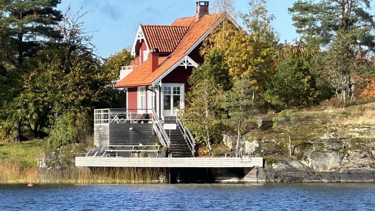 Åmål House | Unique house in Köpmannebro with fantastic lake plot | SE17008