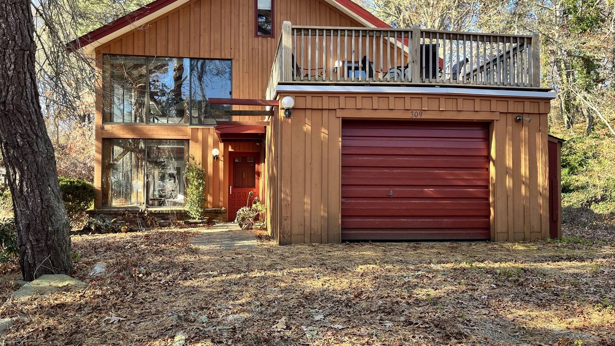 West Hyannisport House | Unique house located in Craigville Village, close to beach