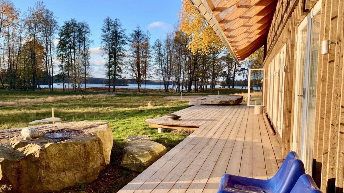 Stavsjo Villa | Unique Lake House at Kösen, Sauna, Bikes, Boat, Kayak, Wifi, charging post car