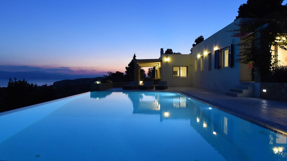 Kilada Villa | Unique location and stunning views. High standard with large pool