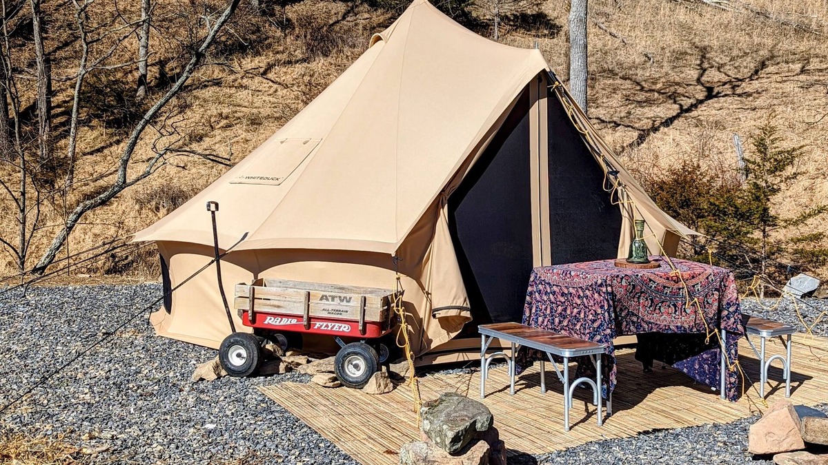 Seneca Rocks RV Rental | Unique, luxurious, & comfy yurts with world-class views of Seneca Rocks!