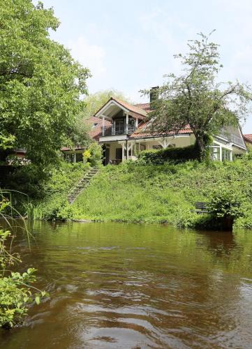 Stockdorf Villa | Unique Luxury Villa 22 min to Munich 290m2 Pool Sauna