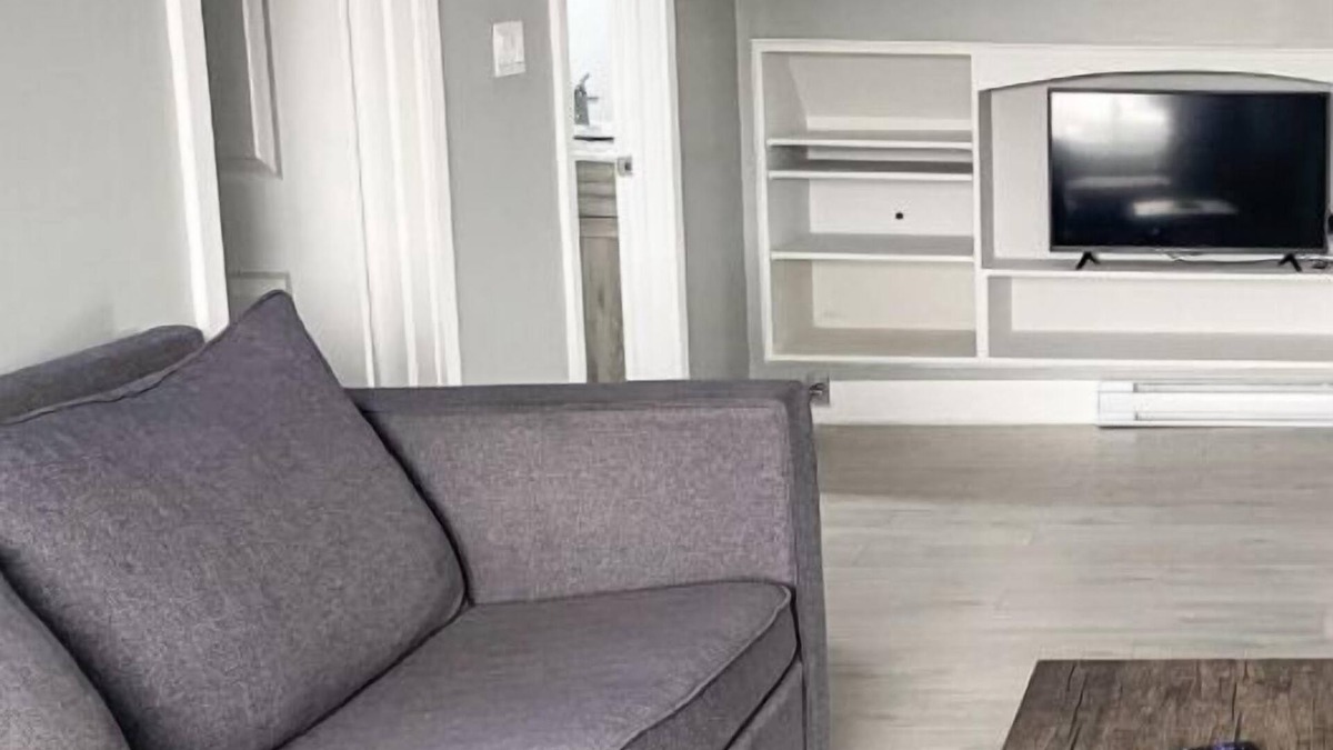 Chapleau Apartment | Unique Modern Luxury 2 Bedroom Apartment