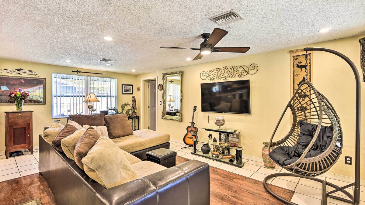 Nokomis House | Unique Nokomis Home ~ 2 Mi to Beach Access!