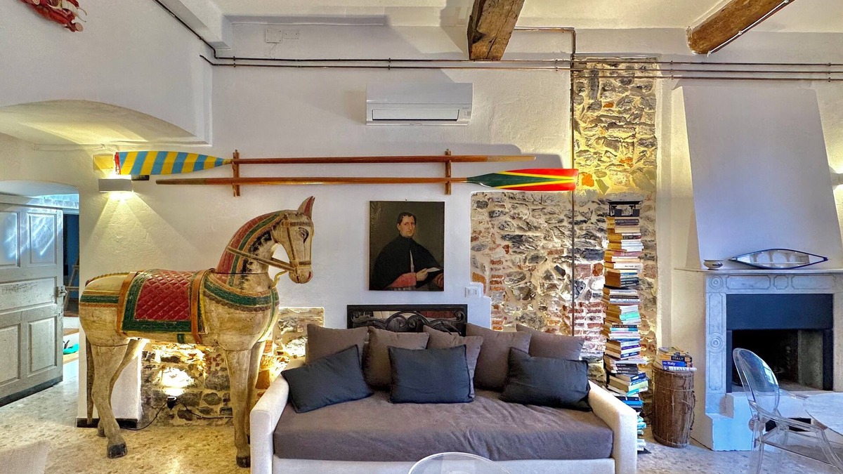 Vernazza House | UNIQUE: Overlooking the Square, Sea View, Air Conditioning, 2 Bathrooms, SPA