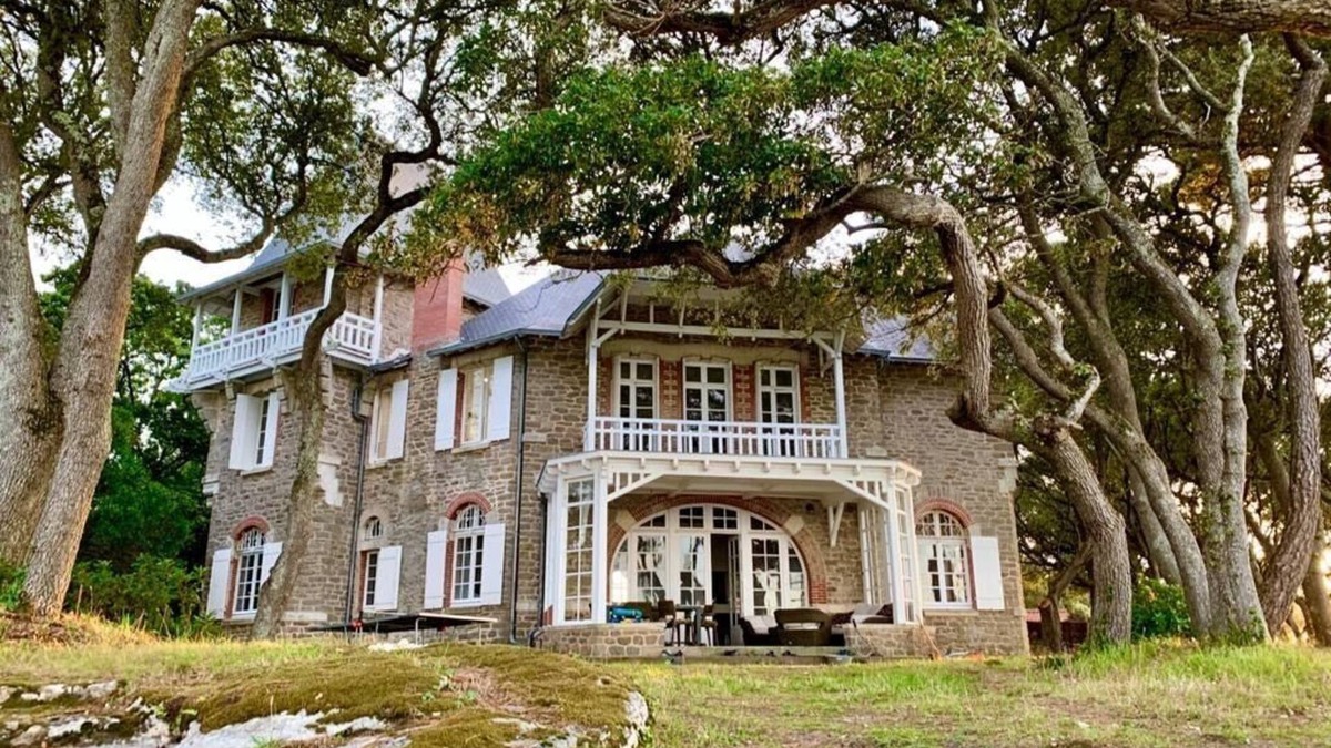 Noirmoutier-en-l'Ile Villa | Unique panoramic sea view and private beach access