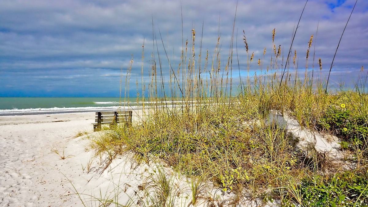 Pass-a-Grille Condo | Unique Pass-a-Grille condo just steps from the sand.