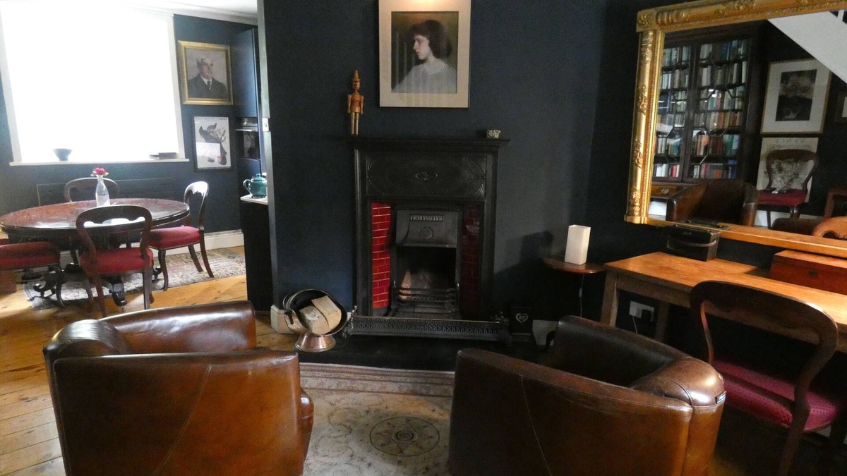 Dublin House | Unique period cottage in Dublin 4 docklands