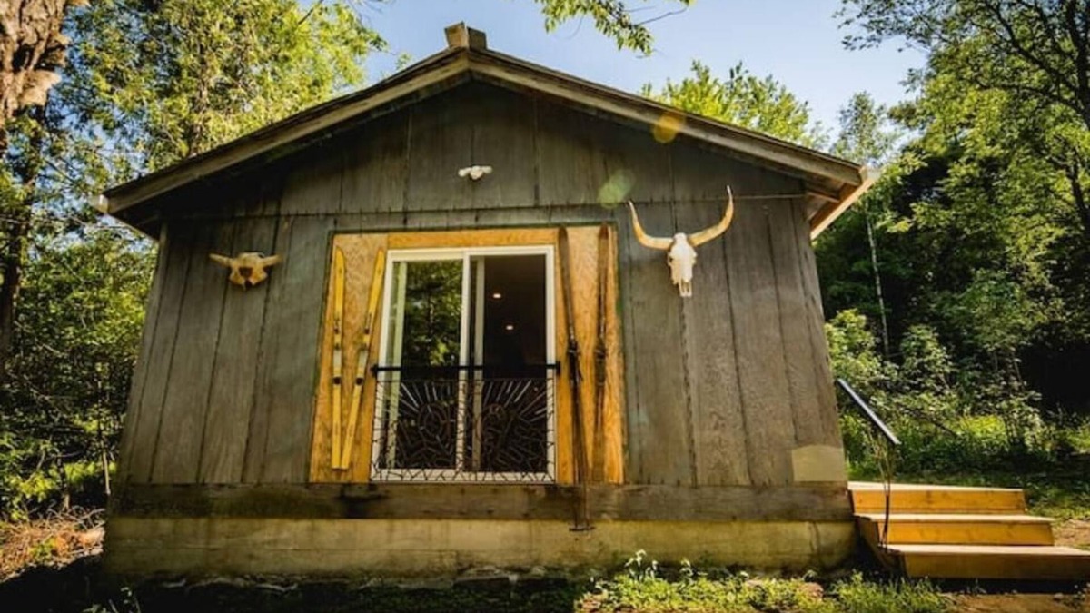 Durham Region Cabin | Unique Private Lodge one hour from Toronto.
