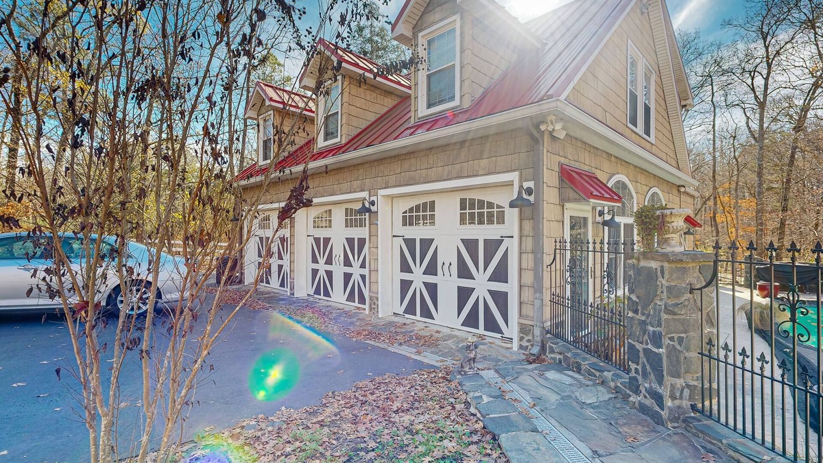 Chester County House | Unique property with retro room, fireplace, hot tub & pool