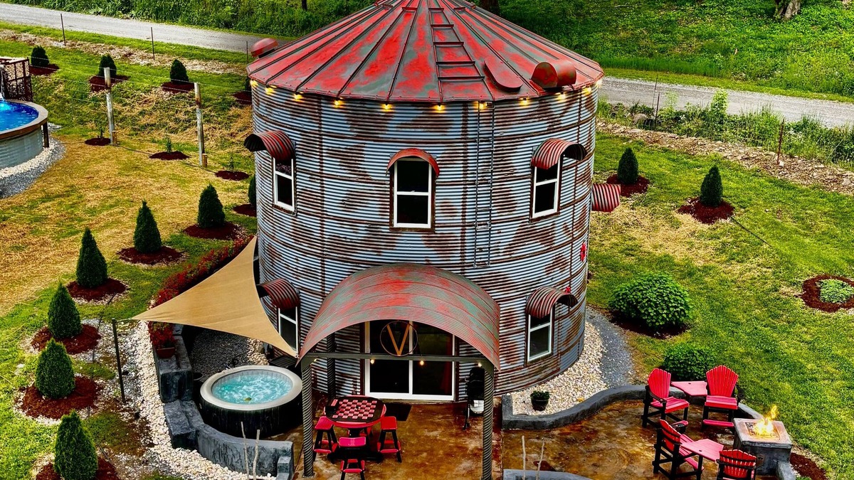 Smith Other | Unique repurposed "The Red Bin"