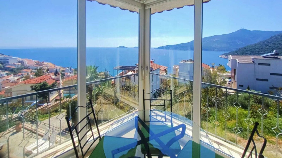 Lara Apartment | Unique sea viewed apartment with shared pool