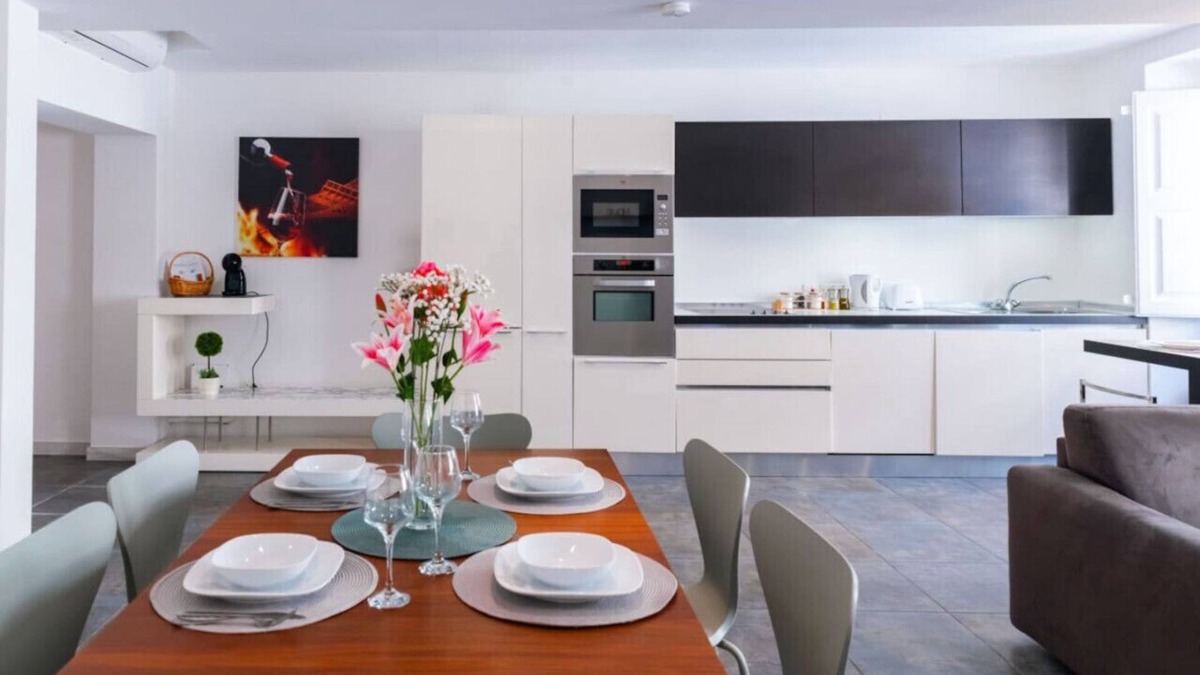 Floriana Apartment | Unique&Spacious 2BR in Valletta Center by ArcoBnb