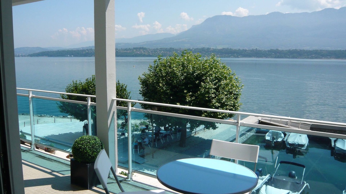 Le Bourget-du-Lac Apartment | UNIQUE SPOT ON LAKE BOURGET