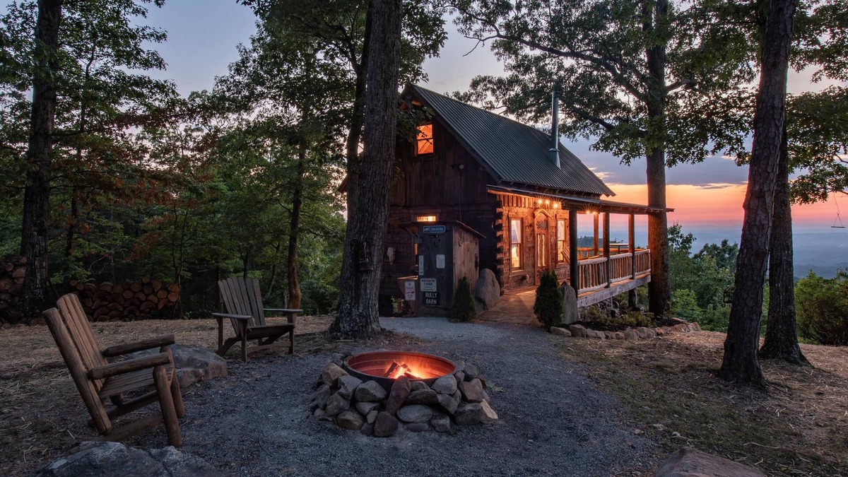 Seymour Cabin | Unique Tiny Home Cabin - Breathtaking Views