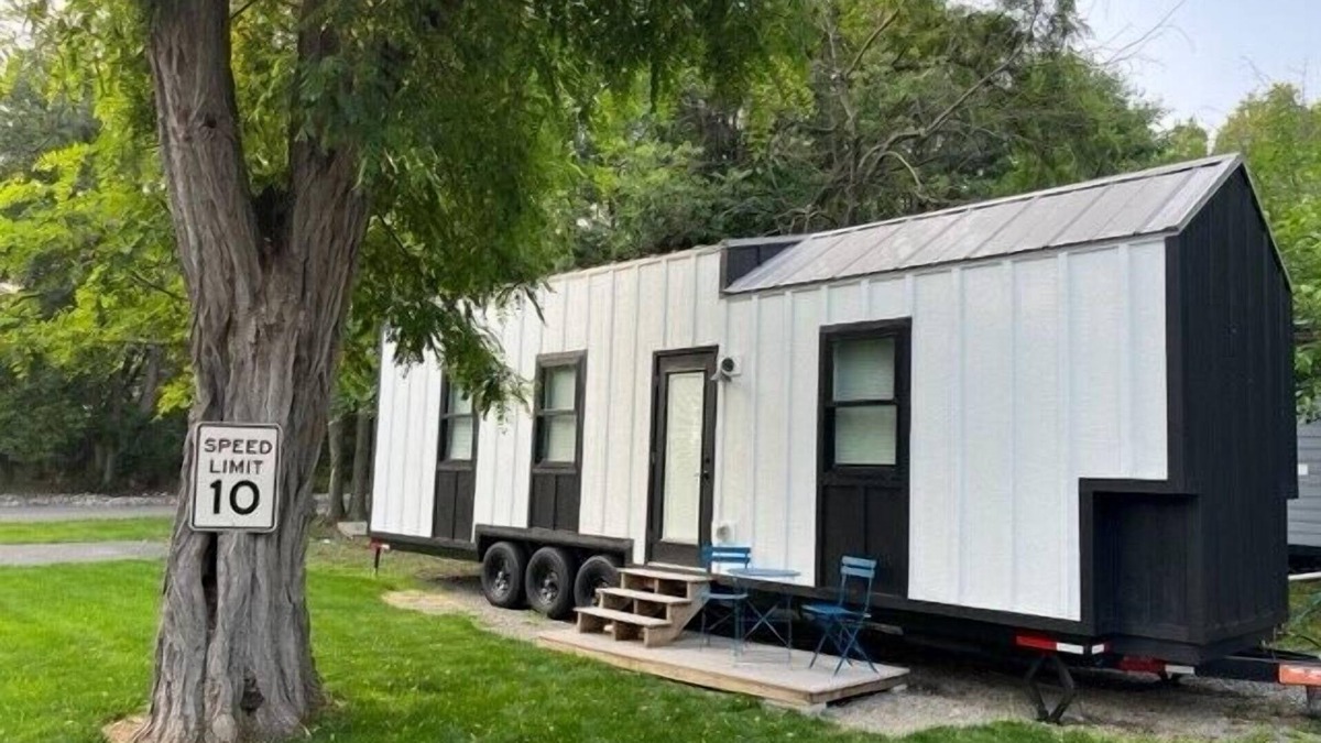 Elizabethtown Apartment | Unique tiny home experience in a one of a kind tiny home community!