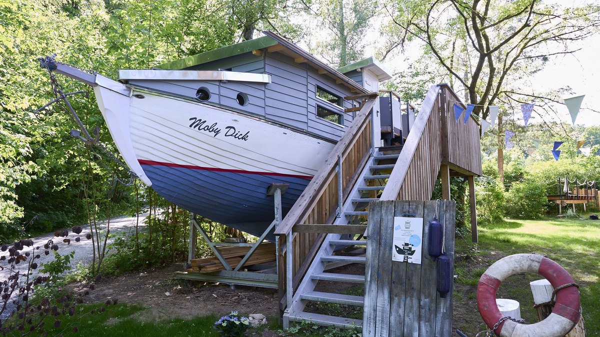 Bad Rodach Apartment | Unique tree ship (16sqm) with terrace in the forest